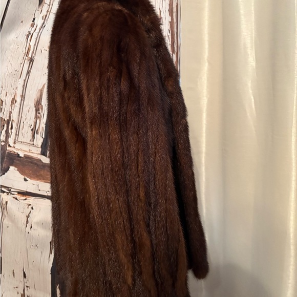 Elegant Brown genuine mink Coat - Picture 5 of 8